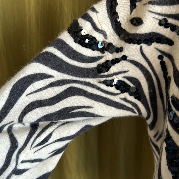 VTG Cedars Lambswool and Rabbit Hair Zebra Sequined Sweater - Picture 3 of 11